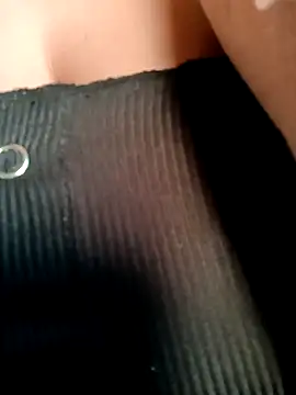 Snapshot of Cristal__04 chatting on 11.05.25 Cristal 04 online show from 11.05.25