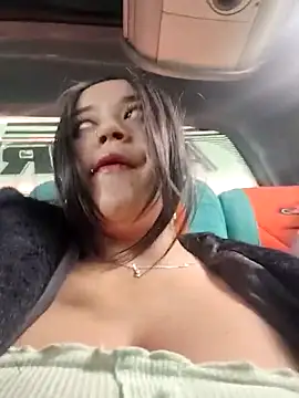 Snapshot of Cristal__04 chatting on 12.15.25 Cristal 04 online show from 12.15.25