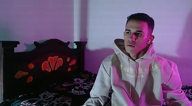 isaaclatino online show from 12.13.24