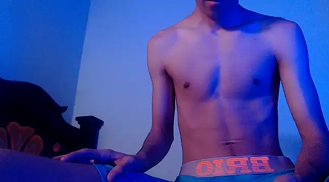 isaaclatino online show from 02.25.25