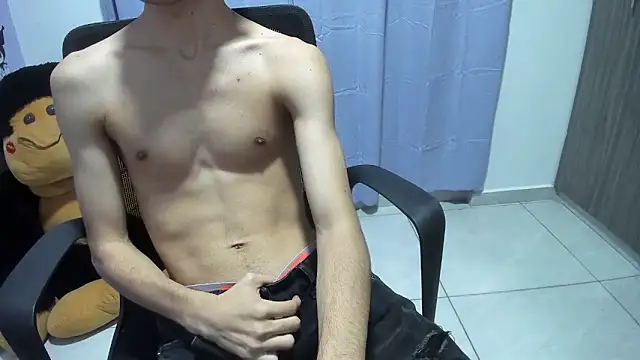 isaaclatino online show from 10.27.25