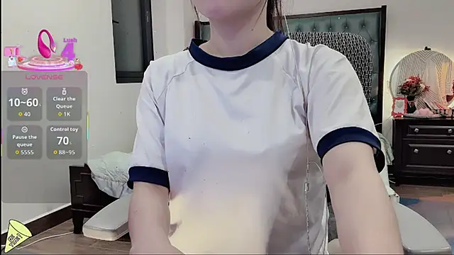 Berrysweet 68 online show from 11.15.25