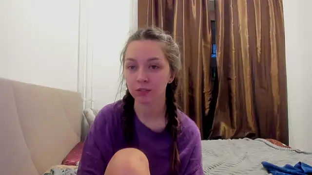 Snapshot of Adela_Vetta chatting on 02.12.26 Adela Vetta online show from 02.12.26