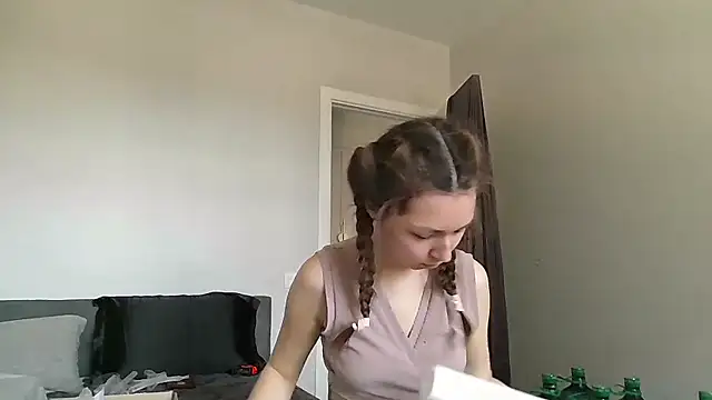 Snapshot of Adela_Vetta chatting on 03.23.26 Adela Vetta online show from 03.23.26