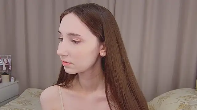 Snapshot of lezyliza chatting on 12.30.24 lezyliza online show from 12.30.24