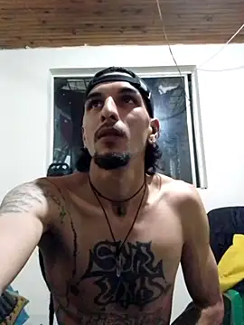 Snapshot of elgoguexxx chatting on 11.23.25 elgoguexxx online show from 11.23.25