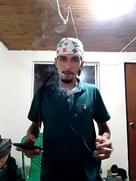 Snapshot of elgoguexxx chatting on 11.26.25 elgoguexxx online show from 11.26.25