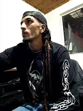 Snapshot of elgoguexxx chatting on 11.27.25 elgoguexxx online show from 11.27.25