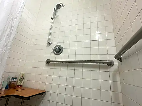 Snapshot of tatted-bitty chatting on 11.06.25 tatted-bitty online show from 11.06.25