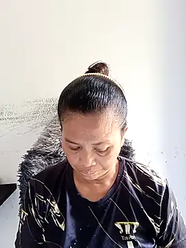 Snapshot of Fon_Bigboobs chatting on 11.28.25 Fon Bigboobs online show from 11.28.25