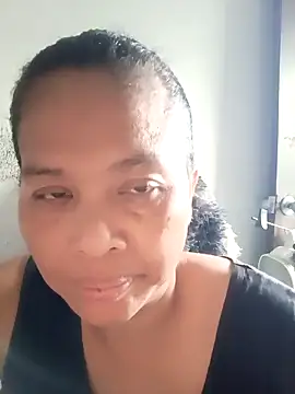 Snapshot of Fon_Bigboobs chatting on 11.29.25 Fon Bigboobs online show from 11.29.25