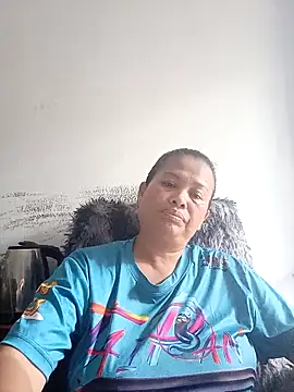 Snapshot of Fon_Bigboobs chatting on 02.08.26 Fon Bigboobs online show from 02.08.26