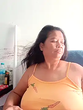 Snapshot of Fon_Bigboobs chatting on 03.13.26 Fon Bigboobs online show from 03.13.26