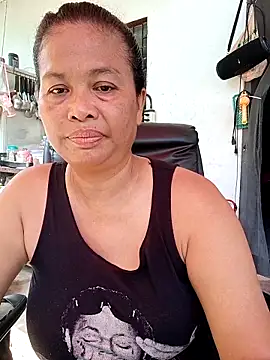 Snapshot of Fon_Bigboobs chatting on 03.15.26 Fon Bigboobs online show from 03.15.26