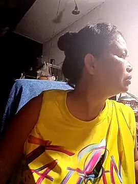 Snapshot of Fon_Bigboobs chatting on 03.20.26 Fon Bigboobs online show from 03.20.26