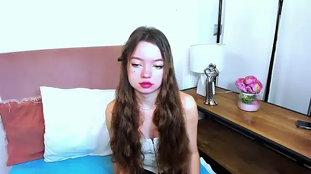 GraceLips online show from 03.03.25