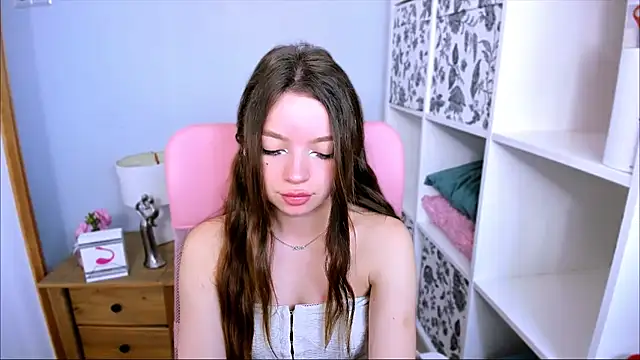 GraceLips online show from 08.01.26