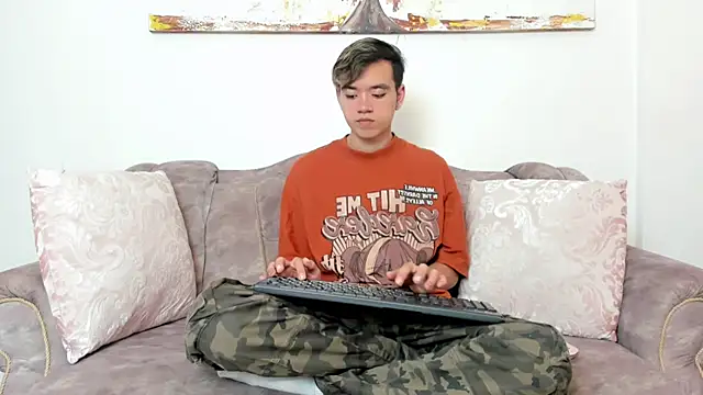 Snapshot of bunny_maxi chatting on 03.11.25 bunny maxi online show from 03.11.25