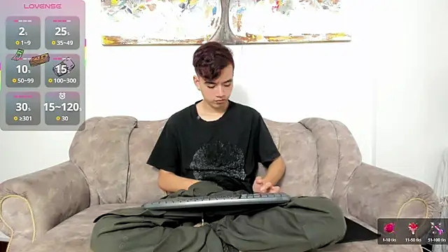 Snapshot of bunny_maxi chatting on 10.07.25 bunny maxi online show from 10.07.25