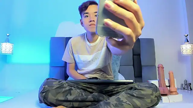 Snapshot of bunny_maxi chatting on 10.15.25 bunny maxi online show from 10.15.25