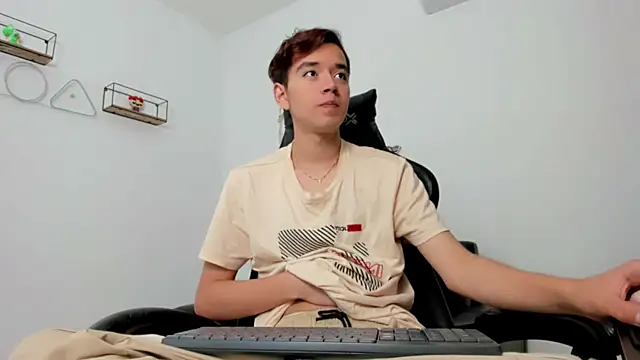 bunny maxi online show from 11.29.25