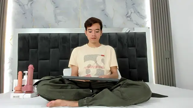 bunny maxi online show from 12.05.25