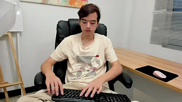 bunny maxi online show from 12.17.25