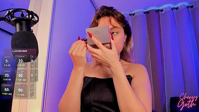 Snapshot of CherryGoth chatting on 09.15.25 CherryGoth online show from 09.15.25