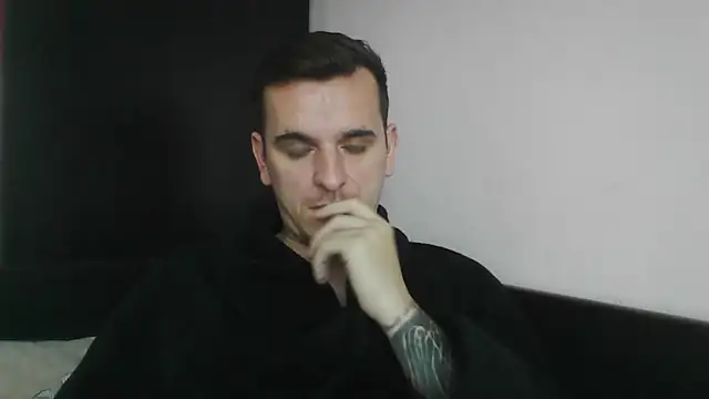 Huge cock22cm online show from 02.15.25