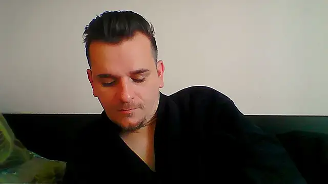 Huge cock22cm online show from 04.23.26