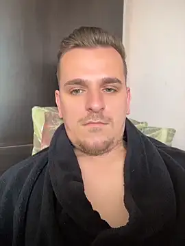 Huge cock22cm online show from 04.23.26