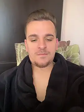 Huge cock22cm online show from 04.24.26