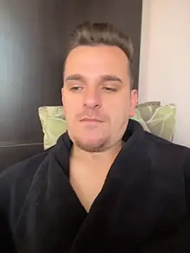 Huge cock22cm online show from 04.25.26