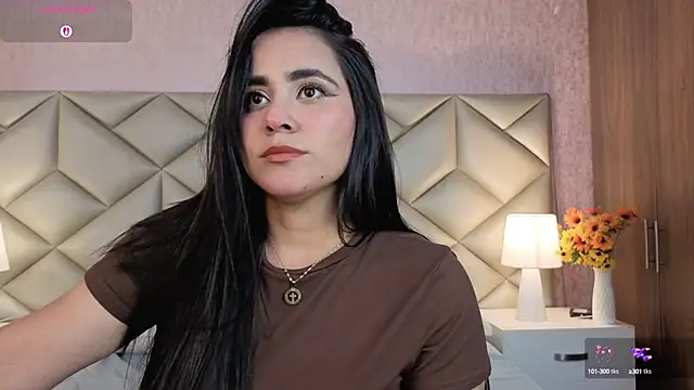 Snapshot of Brenda_Garcia chatting on 09.08.25 Brenda Garcia online show from 09.08.25