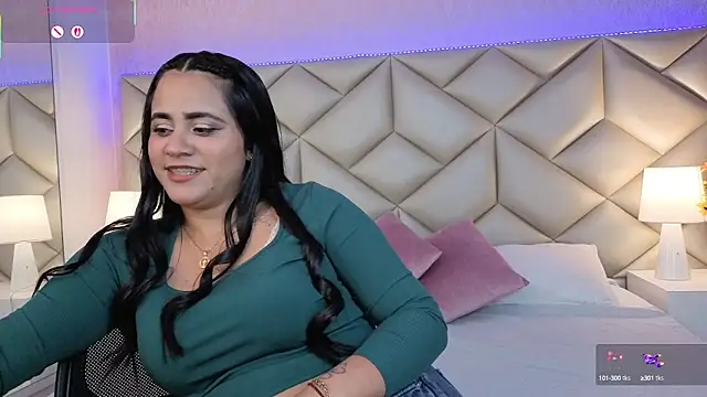 Snapshot of Brenda_Garcia chatting on 09.16.25 Brenda Garcia online show from 09.16.25