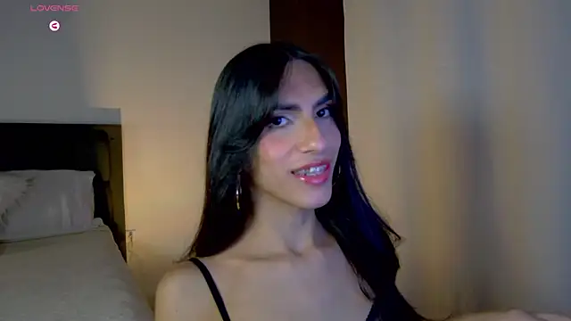 AlanaSofiia online show from 04.29.26
