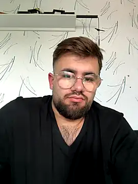 yxssxn24403 online show from 10.05.25