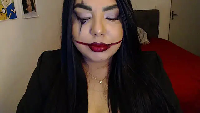 Snapshot of Internacionalist7 chatting on 11.01.25 Internacionalist7 online show from 11.01.25