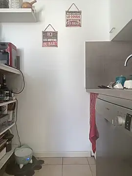 Luccreccia  online show from 11.16.25