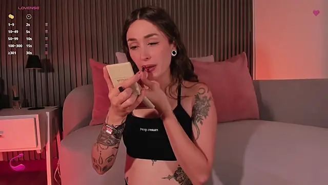 Amy-Parrish online show from 04.23.26
