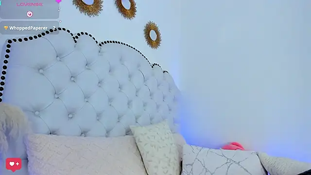 Ashleyjenner  online show from 03.22.25