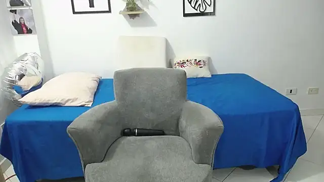 renata salinas 1 online show from 02.22.25