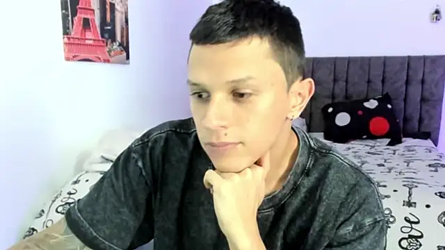 Snapshot of davebrow chatting on 01.31.26 davebrow online show from 01.31.26