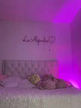 alee lenoxx online show from 03.19.25