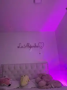 alee lenoxx online show from 03.23.25