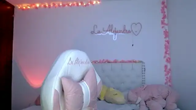 alee lenoxx online show from 07.07.26