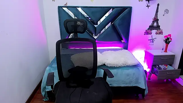 Alessandraa ferri  online show from 02.27.25