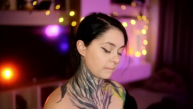 Snapshot of AcidPie chatting on 02.13.25 AcidPie online show from 02.13.25