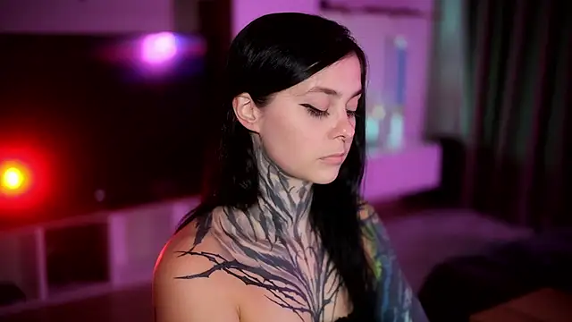 Snapshot of AcidPie chatting on 09.12.25 AcidPie online show from 09.12.25