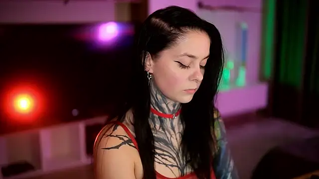 Snapshot of AcidPie chatting on 11.07.25 AcidPie online show from 11.07.25